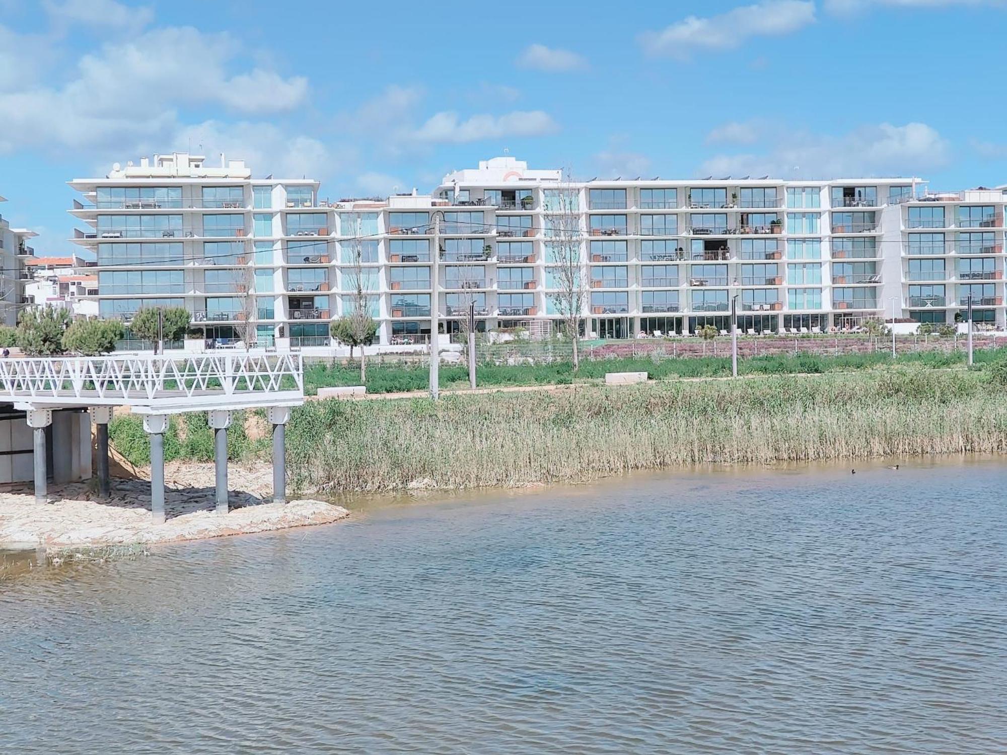 Bayline- Beachfront And Pool Armação de Pêra Exteriör bild